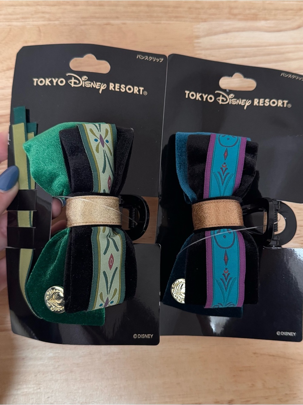SET OF 2: Tokyo Disney Japan - FROZEN - Anna & Elsa Hair Clips - BRAND NEW